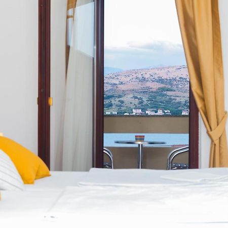 Mb Bed&Breakfast Pag Town Bagian luar foto