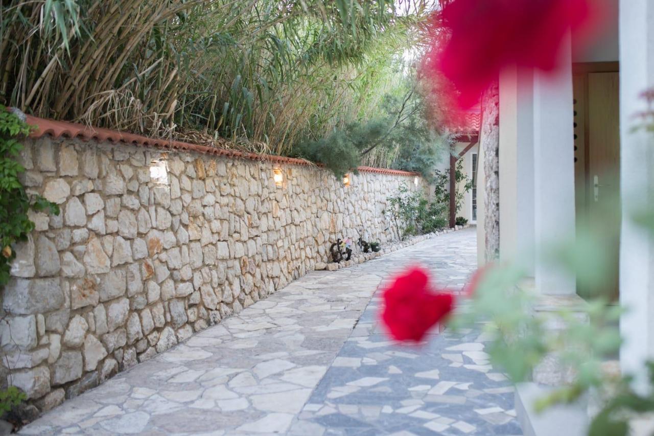 Mb Bed&Breakfast Pag Town Bagian luar foto
