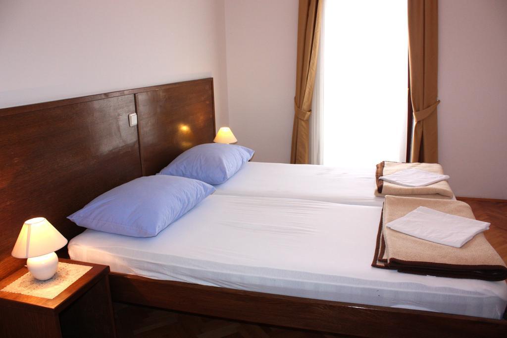 Mb Bed&Breakfast Pag Town Ruang foto
