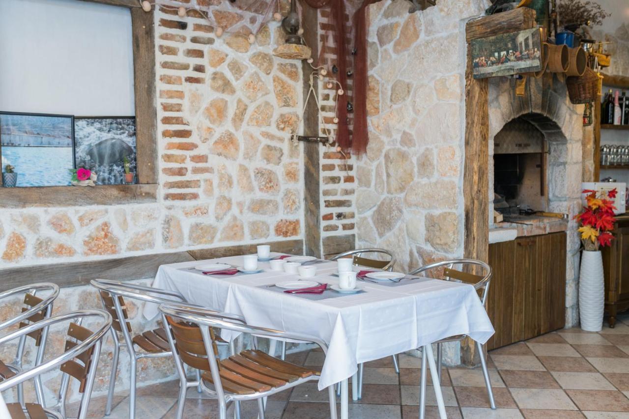 Mb Bed&Breakfast Pag Town Bagian luar foto